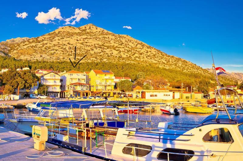 Apartment Nina Starigrad Paklenica Εξωτερικό φωτογραφία
